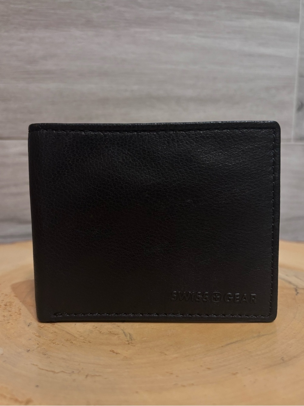 Swiss Gear Genuine Leather RFID Men’s Wallet – Black